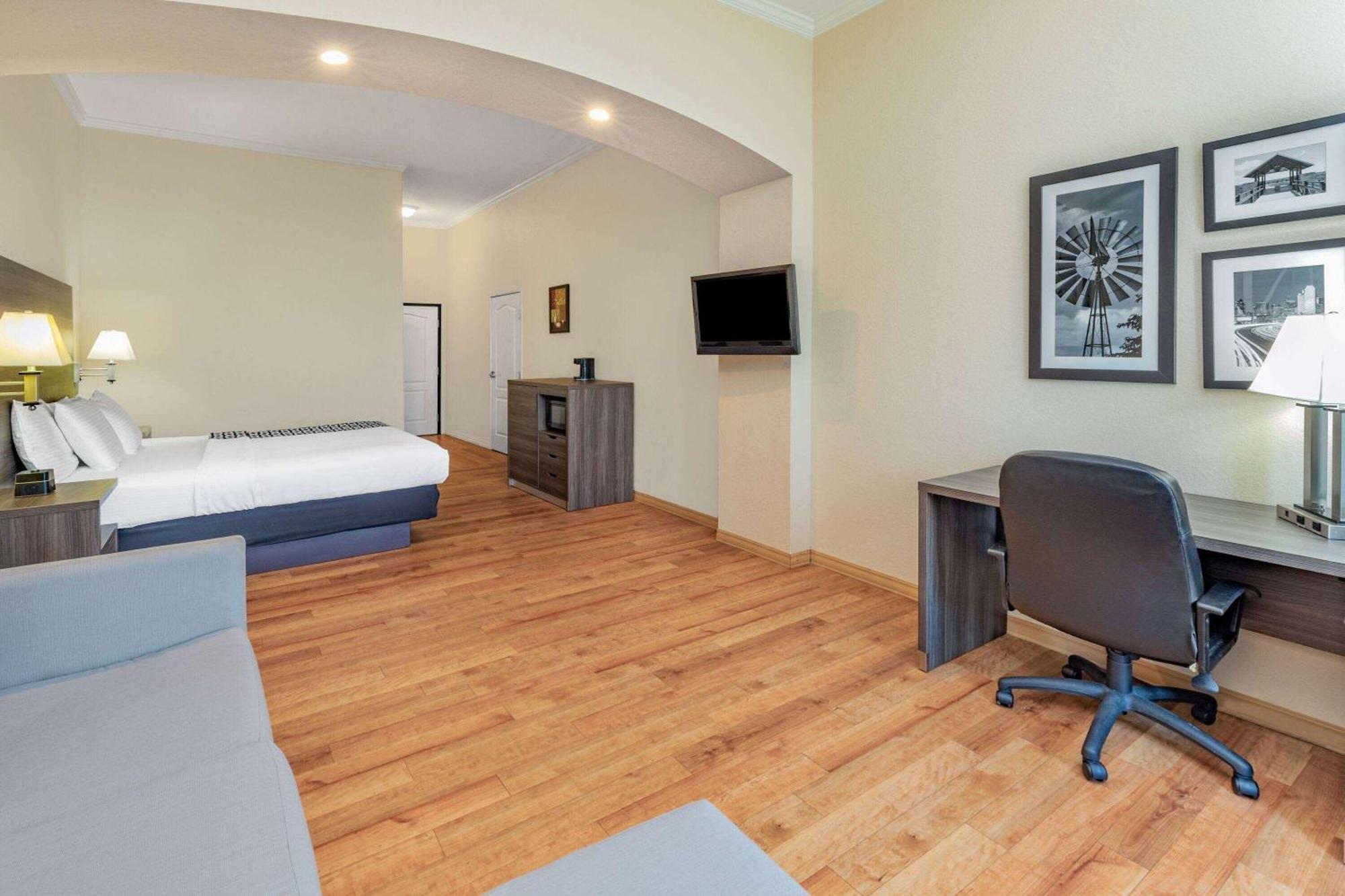 La Quinta By Wyndham Garland Harbor Point Hotel Екстериор снимка